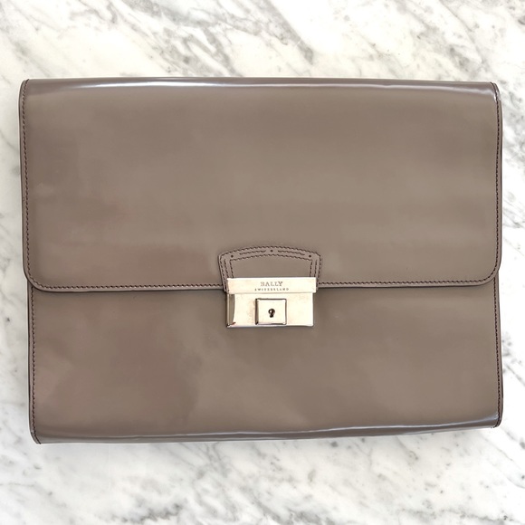 BALLY Switzerland— beautiful leather portfolio. Excellent condition! - Picture 2 of 12